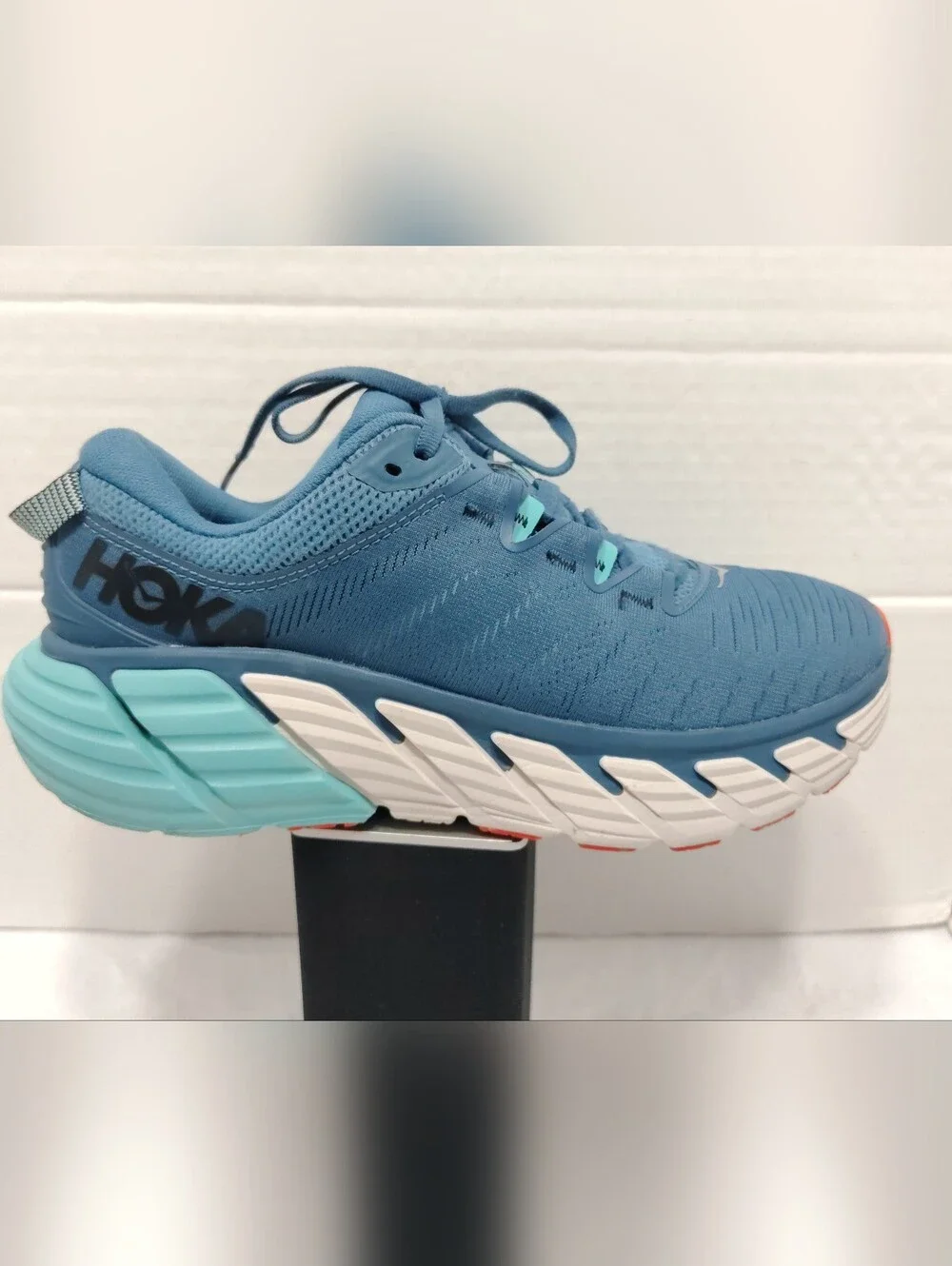 Hoka One One hoka one
